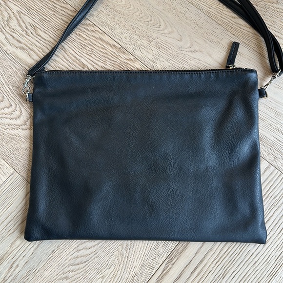 Faux leather Mickey Mouse Disney crossbody bag - Picture 2 of 3